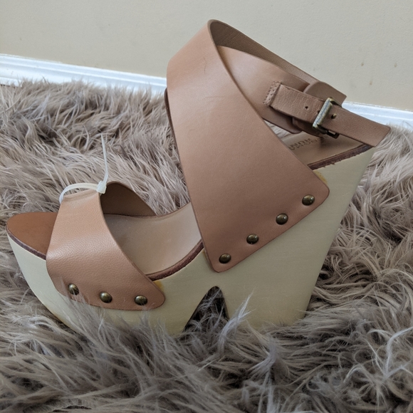 BCBG Maxazria ankle wrap heels - Picture 3 of 7